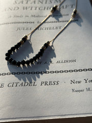 Onyx_Gold_Necklace_Giselle