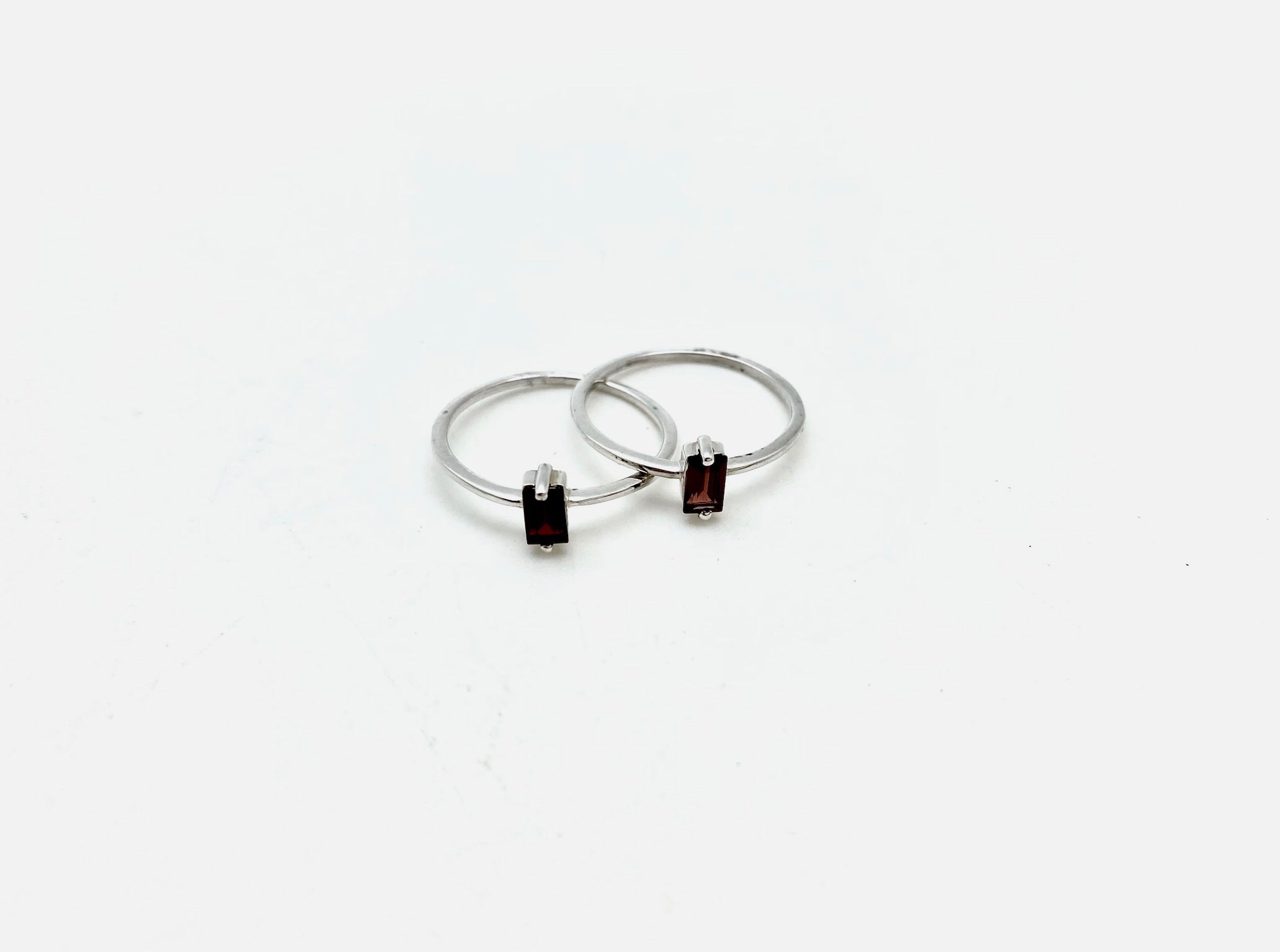 Marguerite Garnet Ring - Stone Cooper