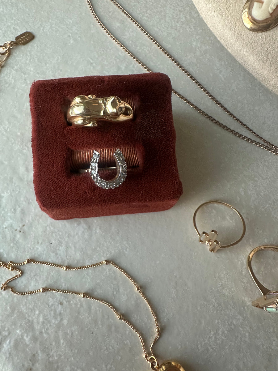 Cat with Diamond Eyes 10K Vintage Ring (8) - Stone Cooper