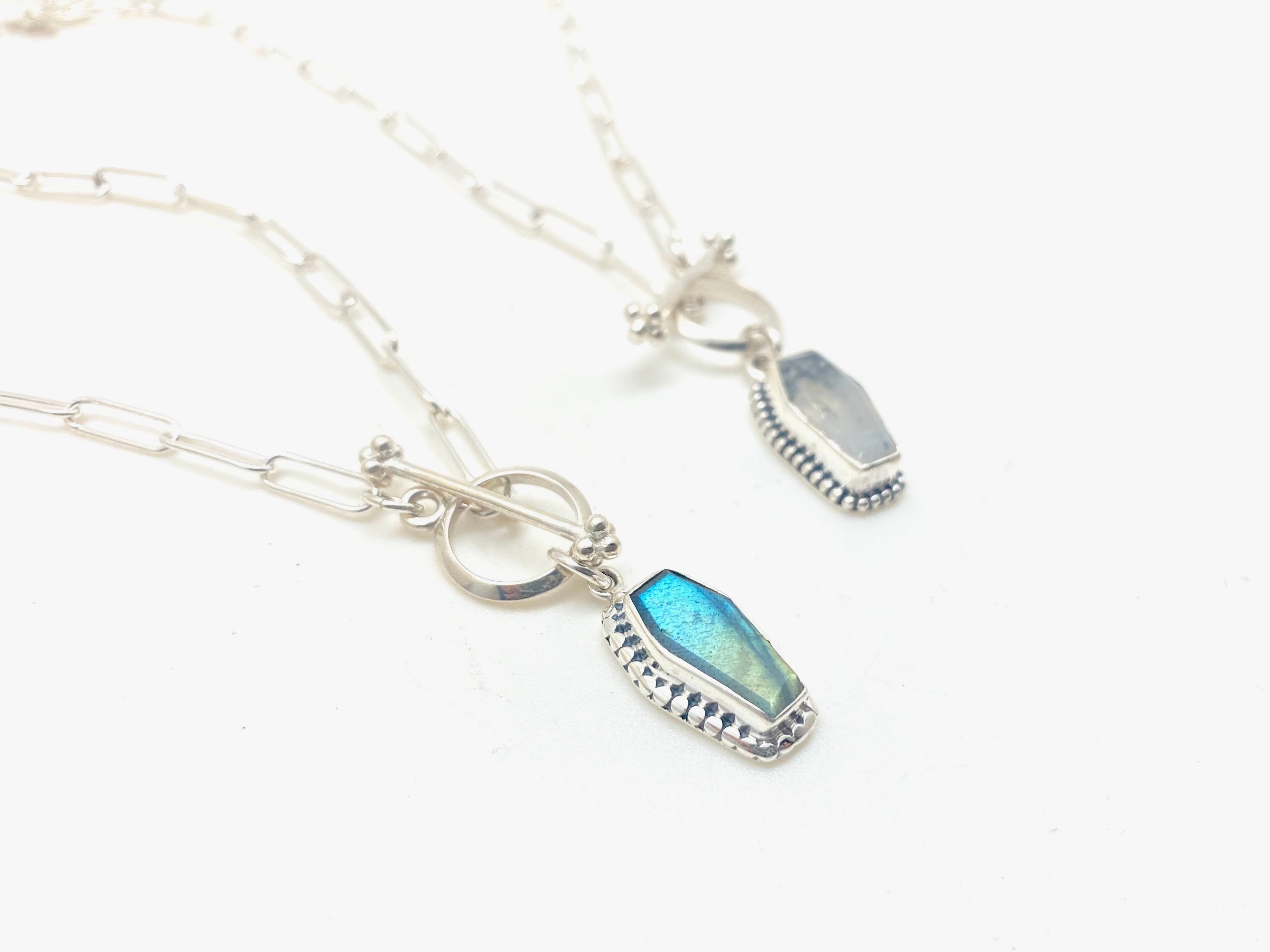 Transcendant (Moonstone or Labradorite) - Stone Cooper