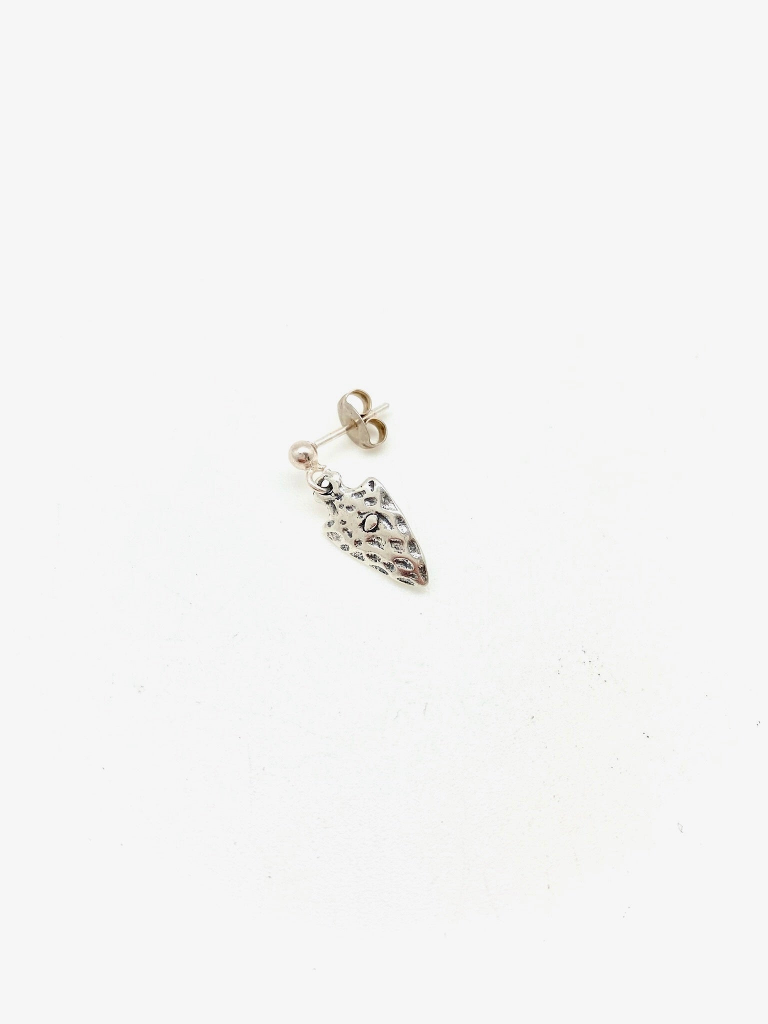 Single Arrowhead Stud - Stone Cooper