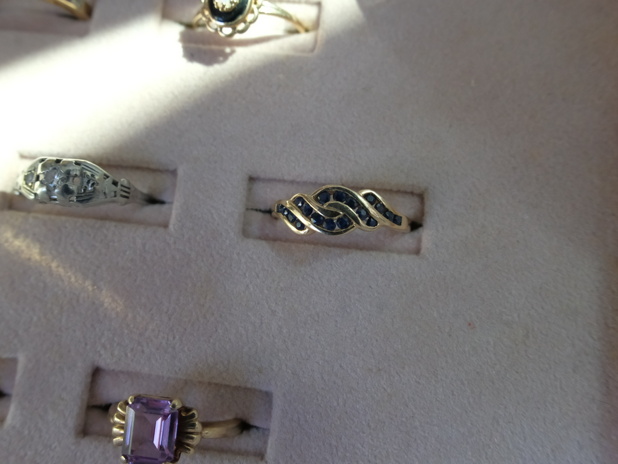 Estate Floating Sapphire Twist Ring 14K (7) - Stone Cooper