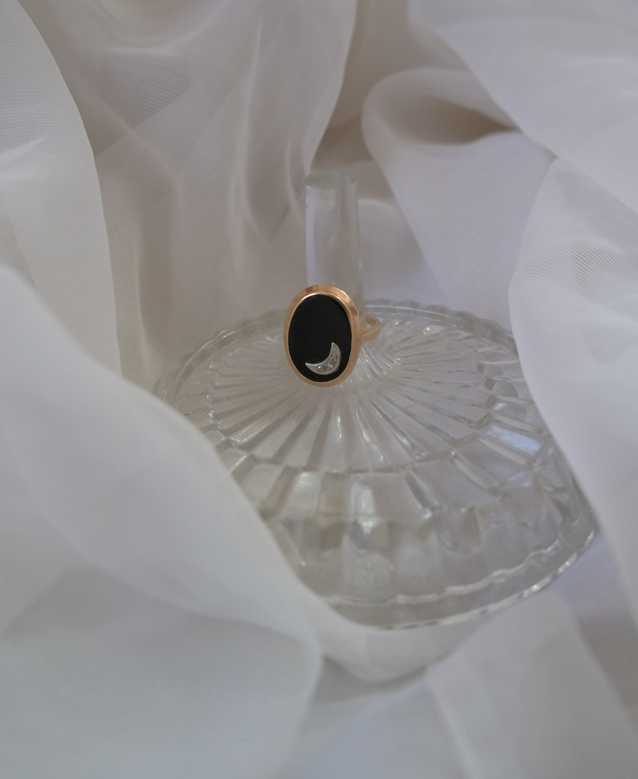 Onyx Diamond Moon Ring 10K (6.5) - Stone Cooper