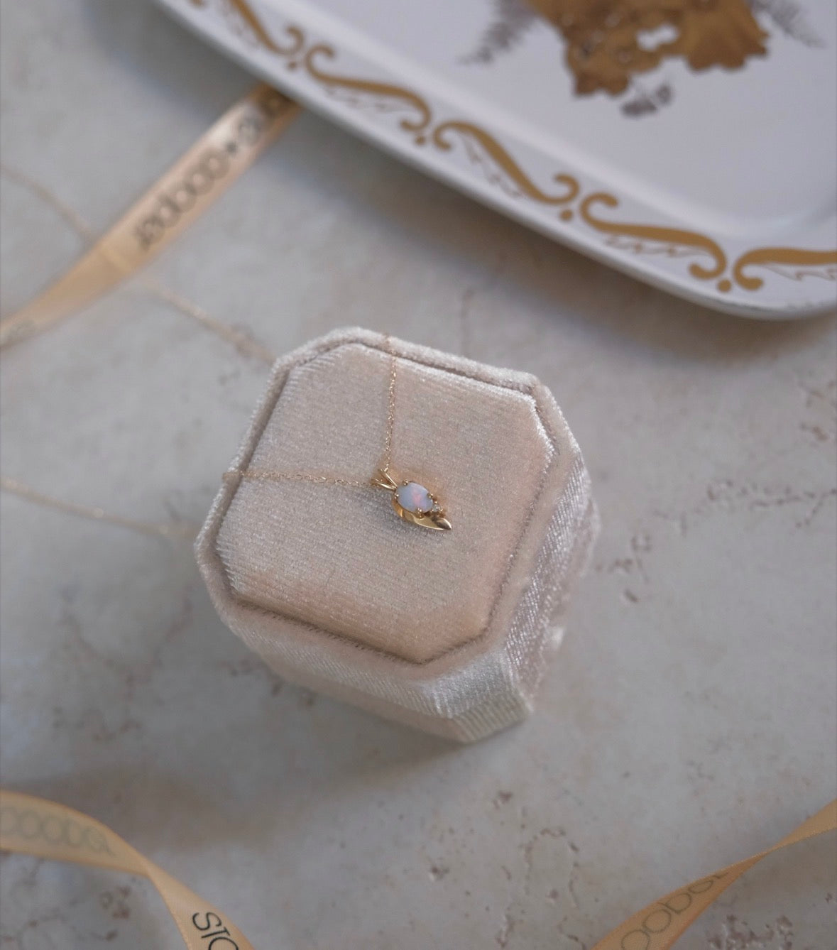 14K Opal Diamond Vintage Leaf Necklace - Stone Cooper