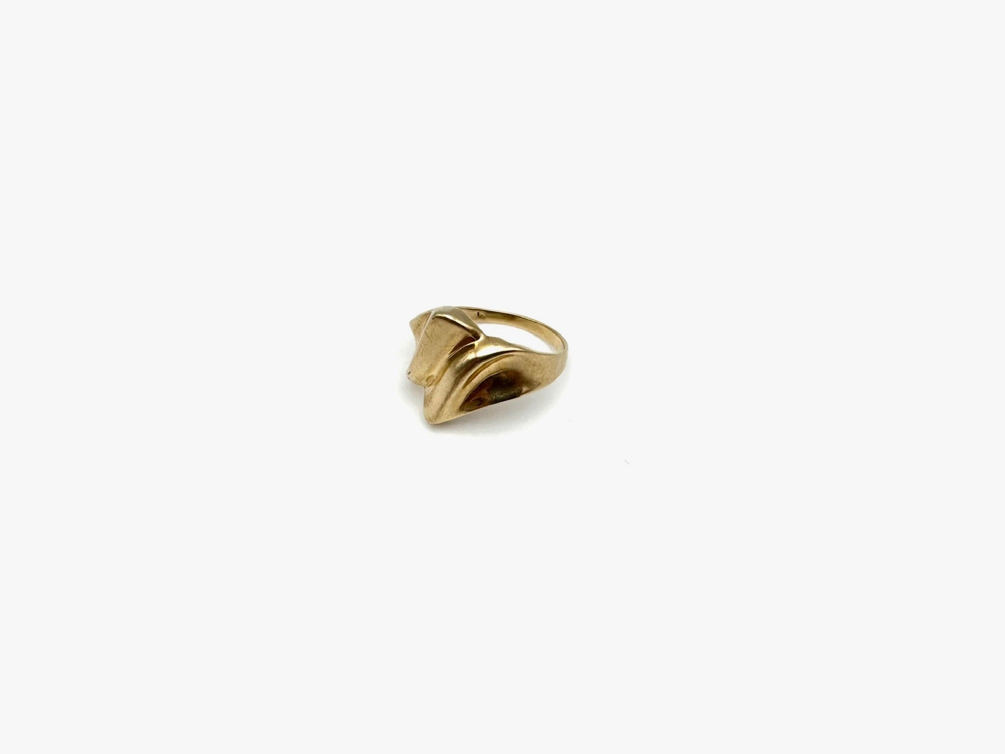 Retro 10K Gold Ridge Ring (8)