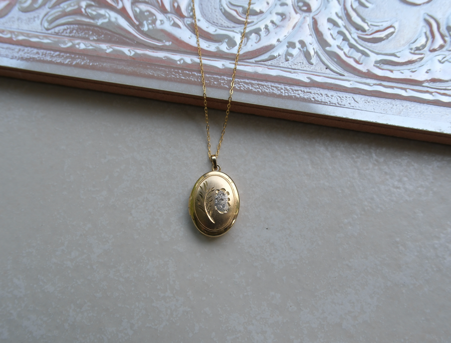 Blooma Gold-Filled Flower Locket