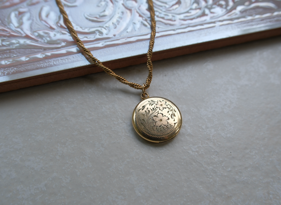 Faye Gold-Filled Engraved Flower Locket