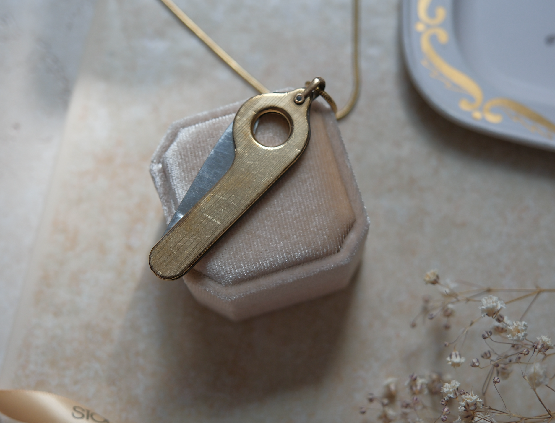 Gold-Filled 'E.D.S' Cigar-Cutter Necklace
