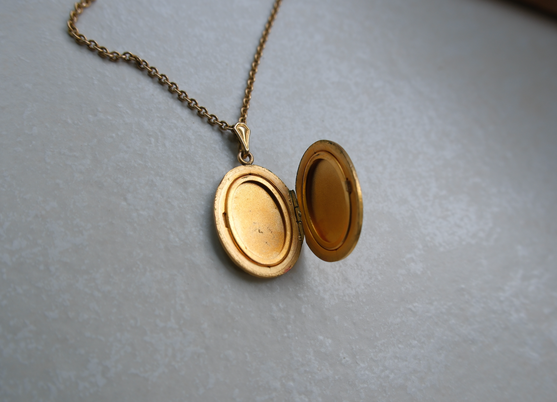Frances Gold-Filled Oval Locket