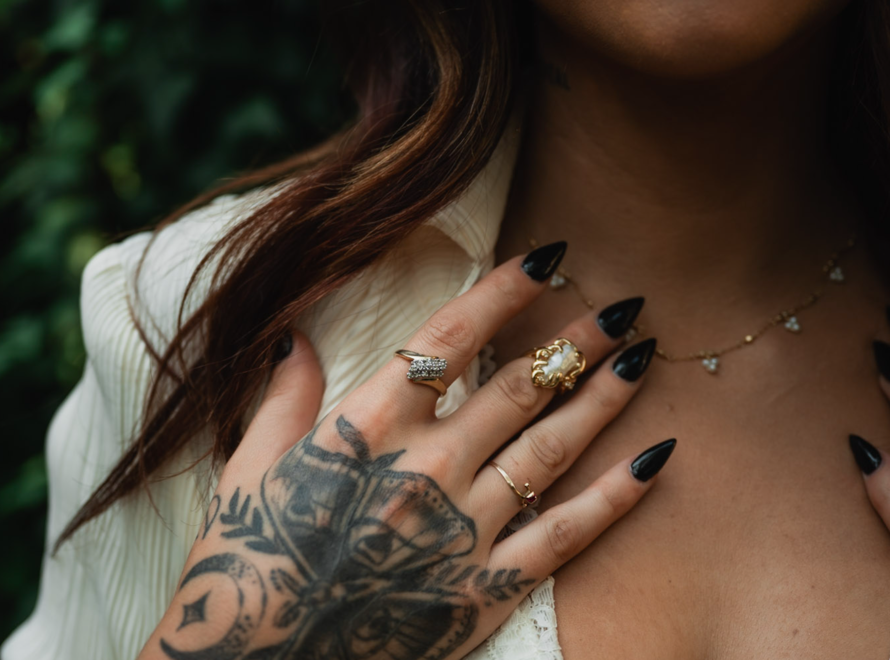 Diamond Cluster 10K Vintage Cocktail Ring (7)