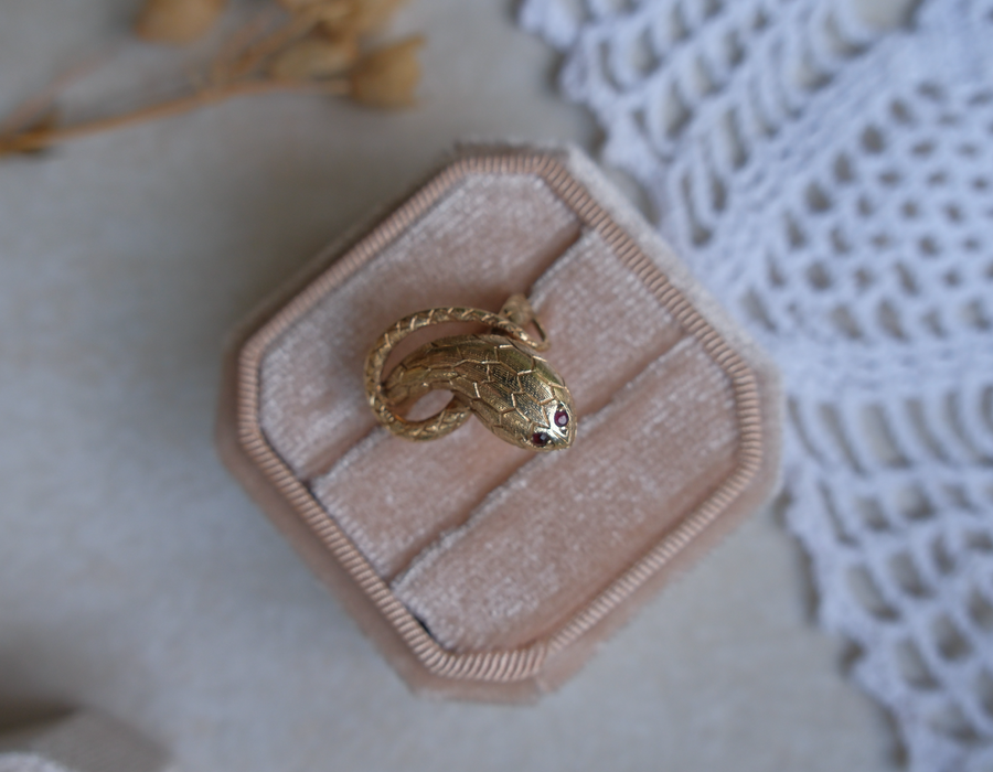 14K Snake Ring, Ruby Eyes (4.75)