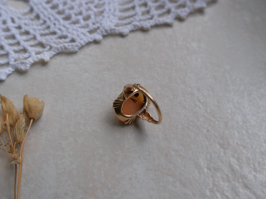 10K Cameo Heart Diamond Ring (6.5)