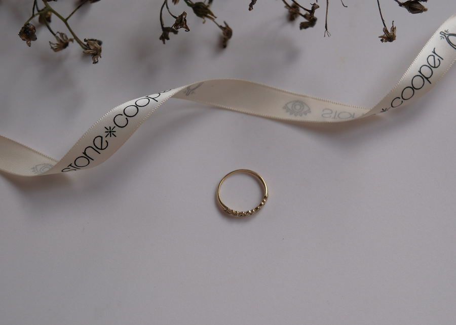 10K Diamond Heart Band (7.5)