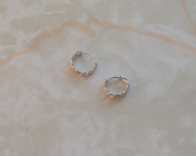 Sterling Chain Huggies - Stone Cooper