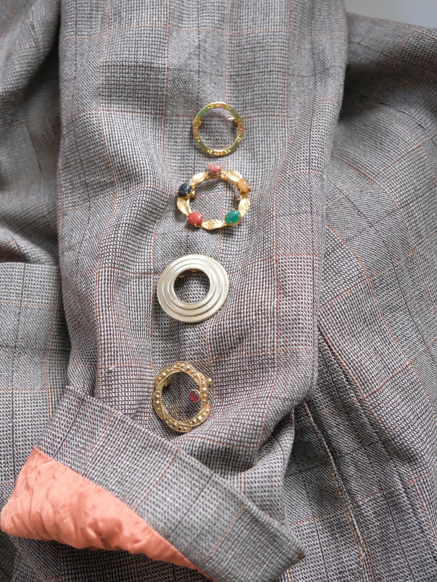 Vintage Wreaths Brooch Set - Stone Cooper