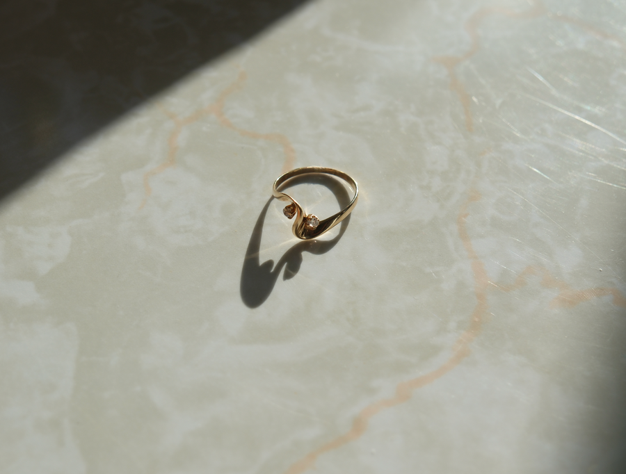 14K Diamond Swirl Ring - Stone Cooper