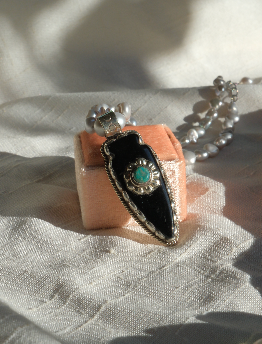 Pearl Onyx Arrowhead Necklace - Stone Cooper