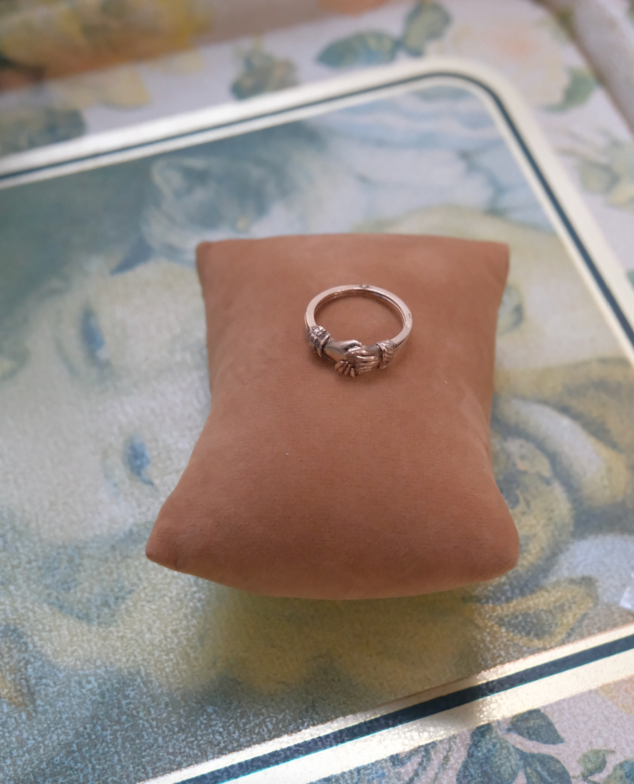 10K Gold Victorian Clasped Hands Fede Gimmel Ring (7)