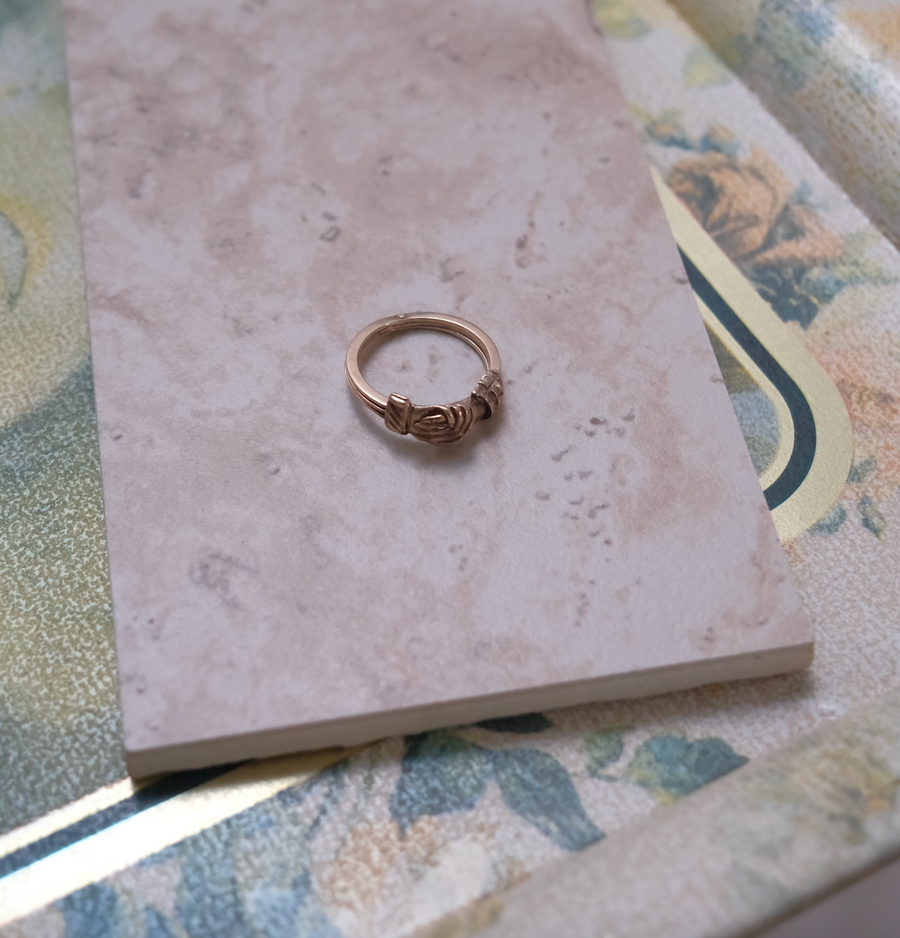 10K Gold Victorian Clasped Hands Fede Gimmel Ring (7)