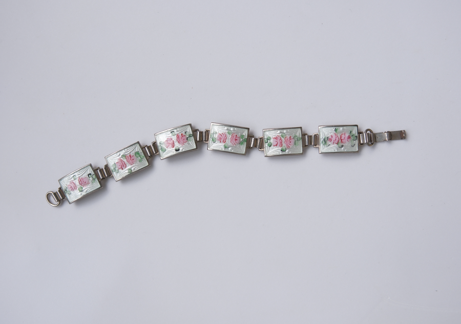 Violet Guilloche Sterling Flower Bracelet, White and Pink - Stone Cooper