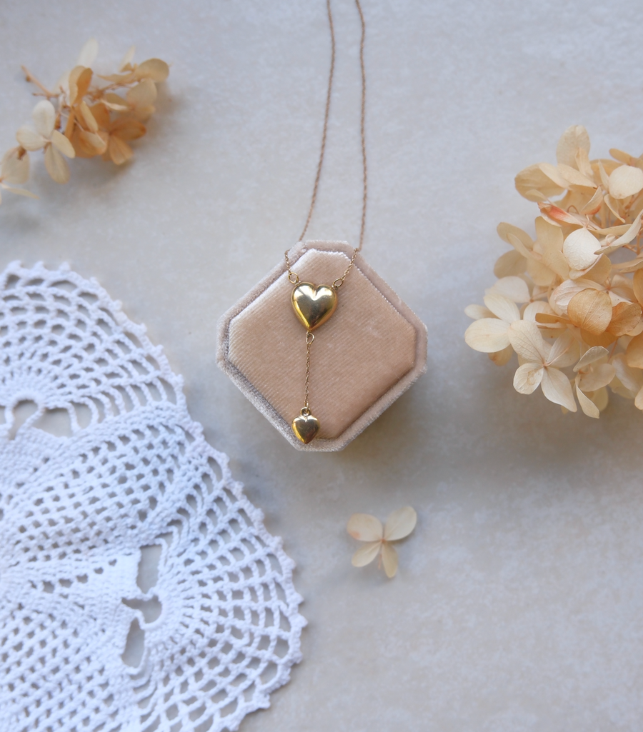 Lottie 10K Vintage Heart Lariat - Stone Cooper
