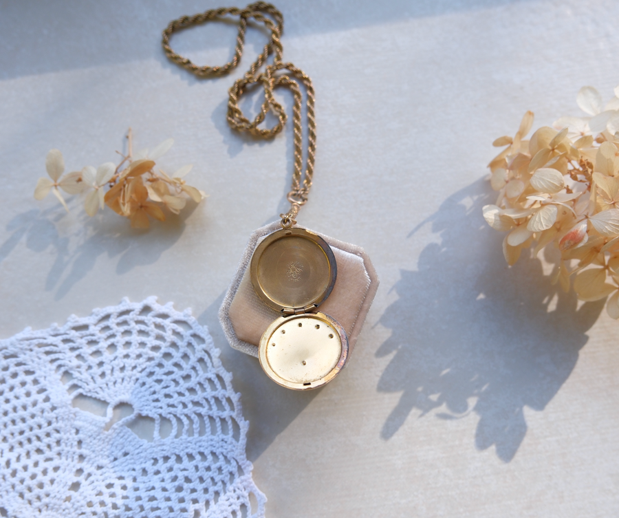 Zina Starburst Locket Y-Necklace - Stone Cooper