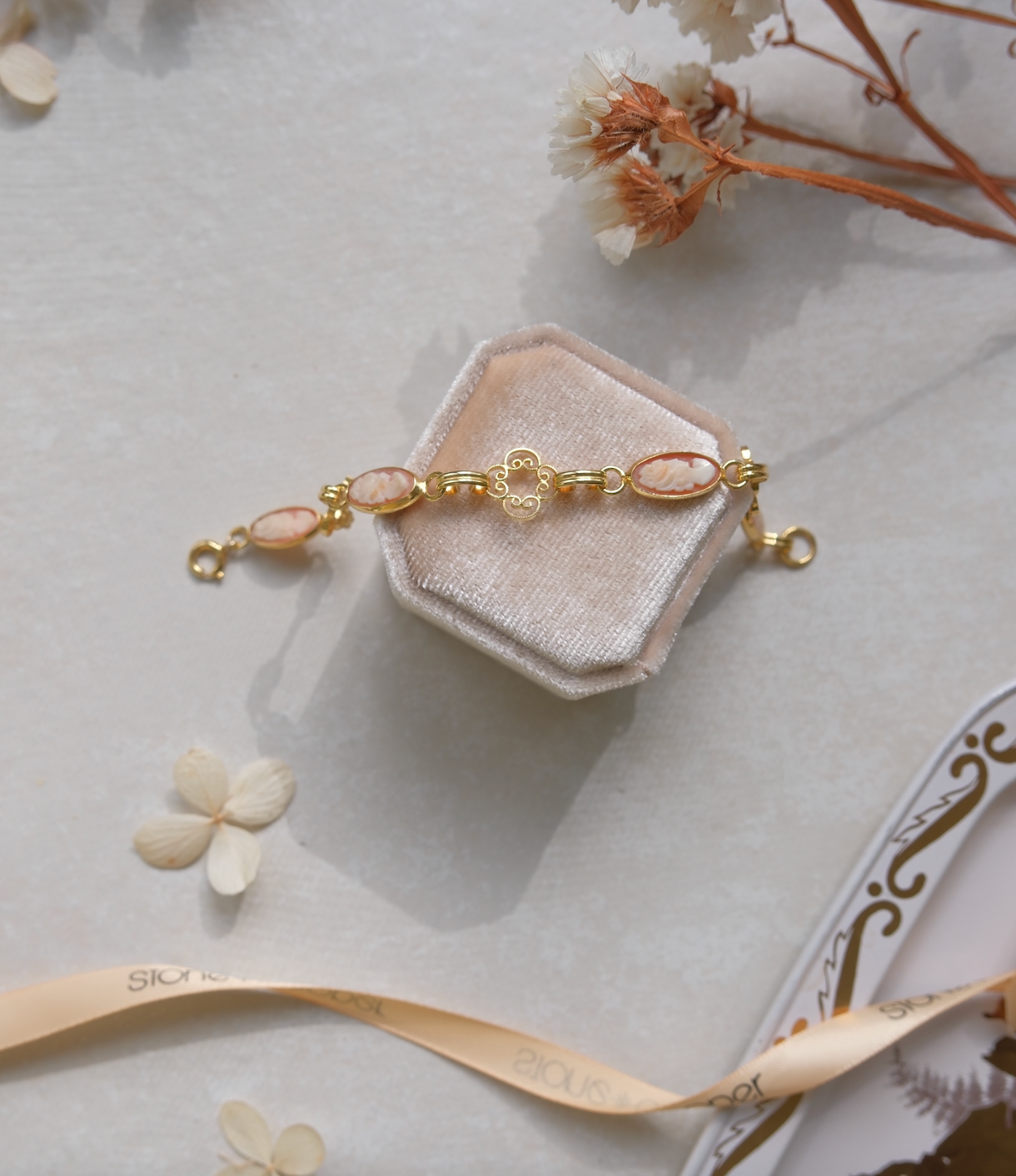 Maggie Cameo Filigree Bracelet - Stone Cooper