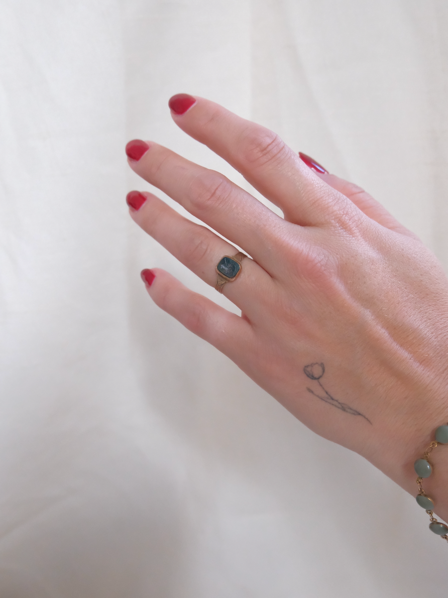 10K Bloodstone Intaglio Ring (5)