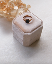 10K Bloodstone Intaglio Ring (5)